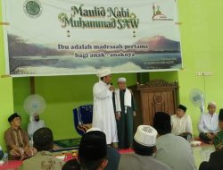 Penceramah Dari Pulau Nias Isi Tausiyah Maulid Nabi Muhammad SAW Di Batu Ampar