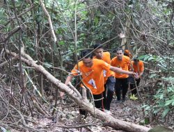 31 Tim Ikuti Jungle Tracking Taman Hutan Konservasi