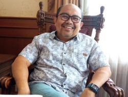 dr Novel Ingin Seluruh Desa di Kutim Menikmati Jaringan Internet