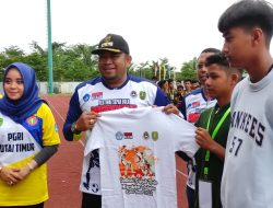 Wakil Bupati Kutim Resmi Buka Festival Sepak Bola Merdeka Belajar 2022 Tingkat Pelajar SMP Se-Kabupaten Kutim