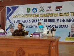 Disdik Bersama Kejari Kutim Gelar Pembinaan Siswa Sadar Hukum Jenjang SMP se Sangatta Utara