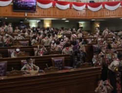 250 Siswa SMPN 3 Sangatta Utara Geruduk Kantor DPRD Kutim