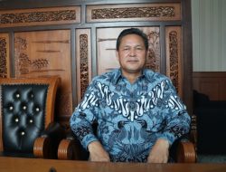 Yan : Perda Penyelenggaraan Ketenagakerjaan dan Perda Penyelenggaraan Kependudukan Memiliki Keterkaitan