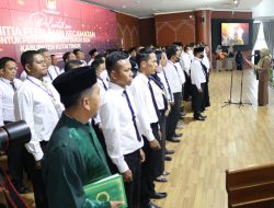 KPU Lantik 90 Anggota PPK Se-Kabupaten Kutim Untuk Pemilu 2024