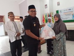 320 Guru Honorer Madrasah dan TPA di Sangatta Terima Paket Lebaran dari Lazismu Kutim