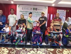 Kolaborasi Baznas Kutim dan GVF Bagikan Kursi Roda Kepada 40 Anak Penyandang Disabilitas