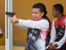 HUT Bhayangkara ke -77 Dimeriahkan Dengan Lomba Menembak, Ketua DPRD Ikut Ambil Bagian