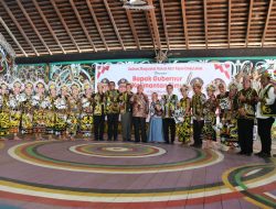 Gubernur Bersilahturahmi Dengan Warga Masyarakat Desa Miau Baru