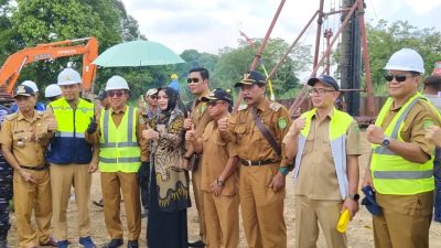 Pembangunan Jembatan Penghubung Desa Sepaso Timur dan Desa Sepaso Selatan Senilai Rp. 31,5 Miliar Dimulai