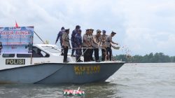 Kapolres Kutai Timur Laksanakan Tabur Bunga Jelang HUT Kemerdekaan RI ke-80