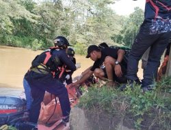 Tim Gabungan Temukan Korban Kapal Tenggelam di Sungai Meratak