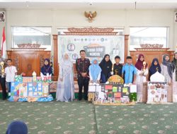 Puncak Peringatan Hari Santri Nasional: Pesantren MBS Putri Kutai Timur Gelar Lomba Mading Peradaban Islam