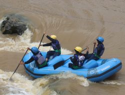 Arung Jeram Open Tournament Dispora Cup H2H dan Slalom R4 2025: Gairahkan Olahraga Air di Kutai Timur
