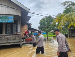 Banjir Rendam Sangatta, Polres Kutim Imbau Warga Waspada Kemunculan Buaya dan Ular