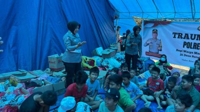 Polres Kutai Timur Berikan Perhatian Khusus kepada Anak-anak Korban Kebakaran di Batu Ampar