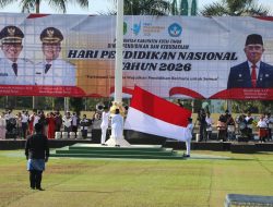 Bupati Kutim Pimpin Upacara Hardiknas 2026, Tekankan Kolaborasi Wujudkan Pendidikan Berkualitas