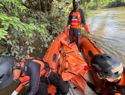 Polsek Muara Wahau Bersama Tim Gabungan Berhasil Temukan Korban Hanyut di Sungai Melenyu 2 Sejauh 7,7 Kilometer