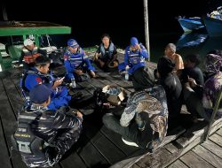 Kapal Pemancing Terbalik di Perairan Susuk, Polairud Kutim Berhasil Selamatkan Enam Orang