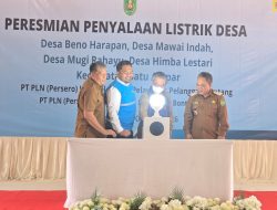 Pemkab Kutim dan PLN Resmikan Listrik Desa 24 Jam di Batu Ampar